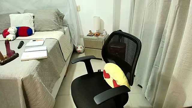Naty_Stone webcam