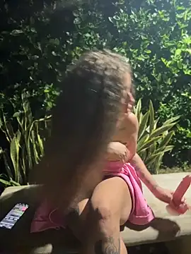 roxyrougee webcam