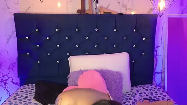 Dakotaa_Johnson webcam
