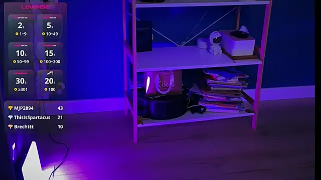 mari_grey webcam
