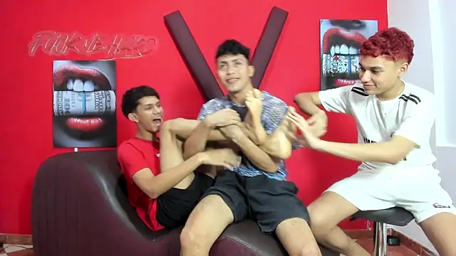 AVENGER_BOYS2026 webcam