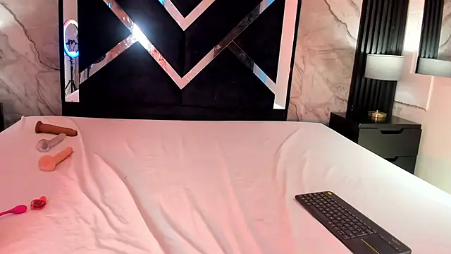 Alana_Hard_As webcam