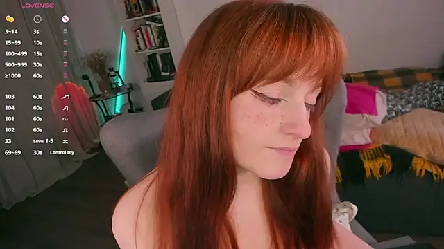 Alice_CutePerv webcam