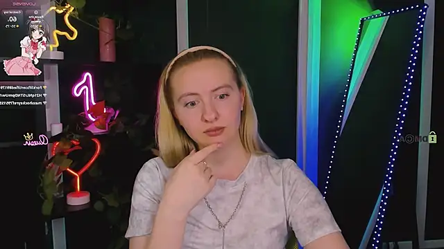 mila_glow1 webcam