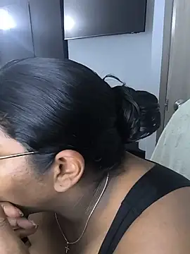 paola091 webcam