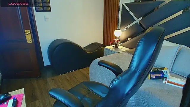 Kittie_Vixen webcam