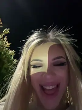 AlyssaFoxx_