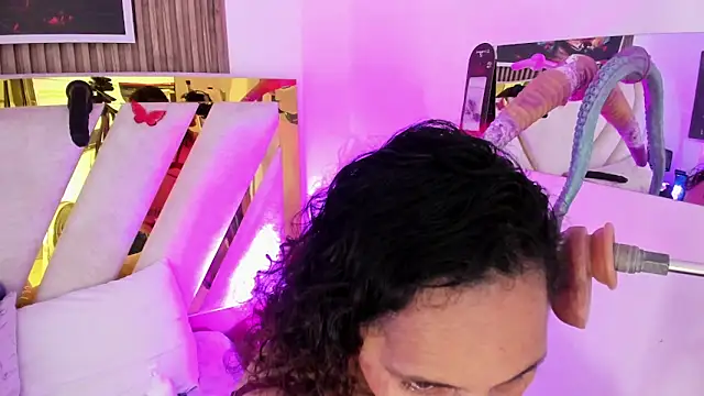 Luna_Naughty1 webcam