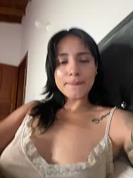Ale_Lewis webcam