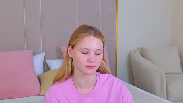 AmeliRoyse webcam