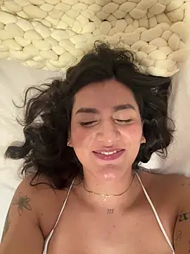 ari_artis webcam