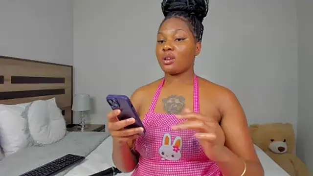 Renee-18 webcam