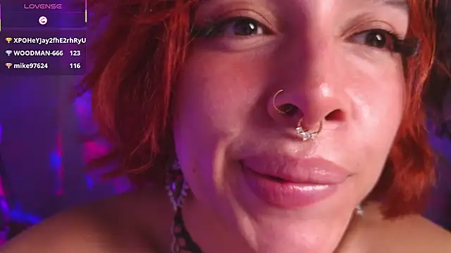 bri_von_dhara__ webcam