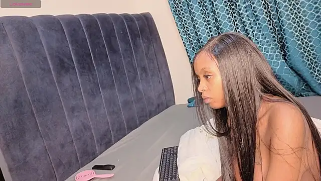 Pretty_Ebony_Doll webcam