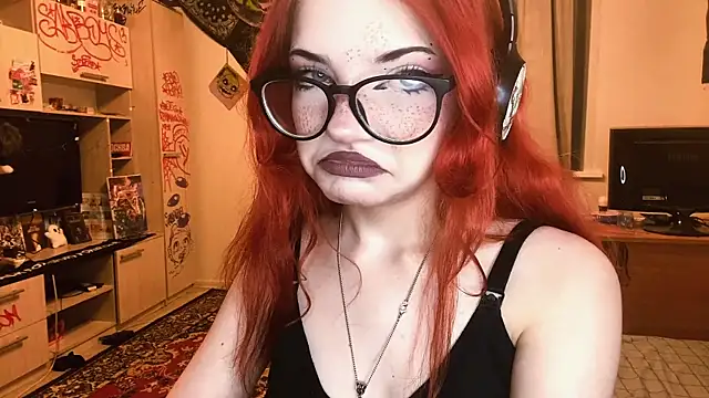 RedHeadCat webcam