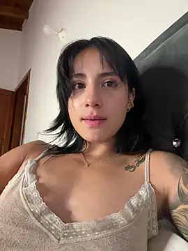 Ale_Lewis webcam