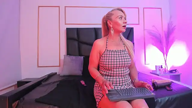 AnastasiaTaylor_ webcam