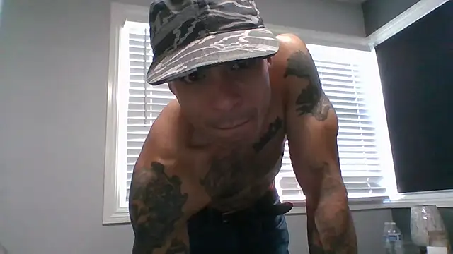JohnnyDepth_187 webcam