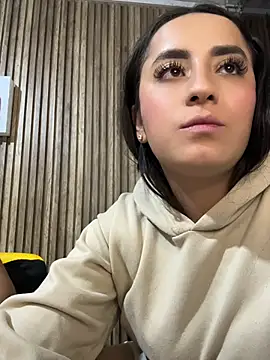Antonella_Julieta webcam