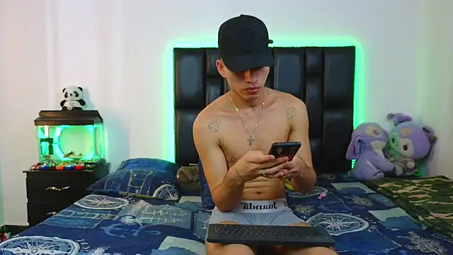 Dereek_Hot webcam