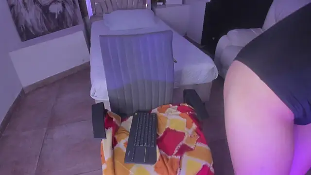 nahomyrusell webcam