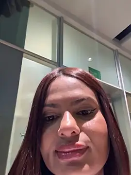 Irina_Velvett webcam