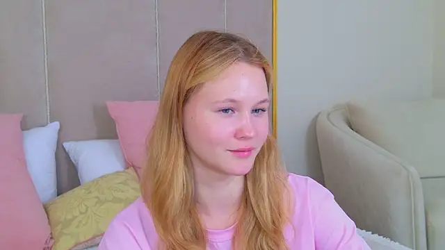 AmeliRoyse webcam