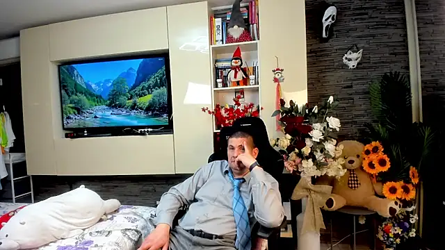 SpartacusDaddy48 webcam