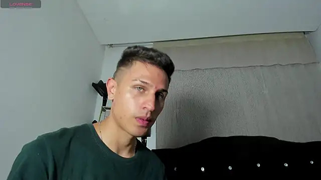kevin_ahss live sex cam