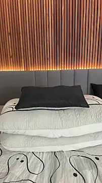 EmiilyAdams_ webcam