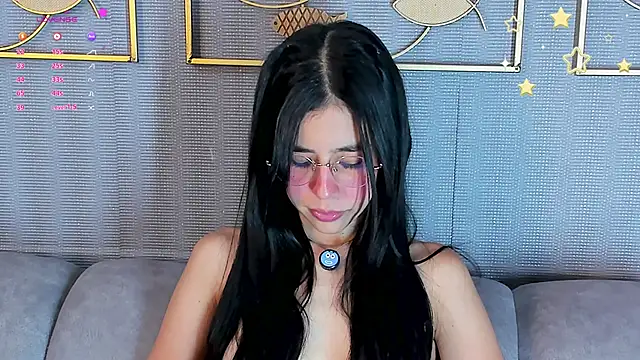 laraa_jeean webcam