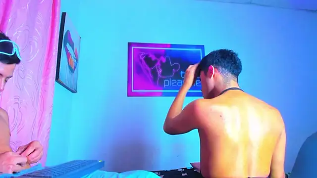 Sexy_and_Explosives1 webcam