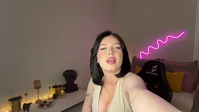 mistress_of_hearts webcam