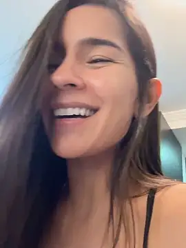 Mau_White webcam