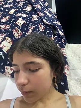 Linda-323 webcam