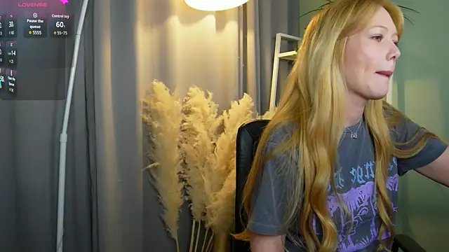 _Mila_Luna_ webcam