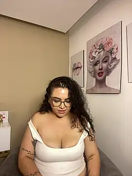 AlmaraRouge webcam