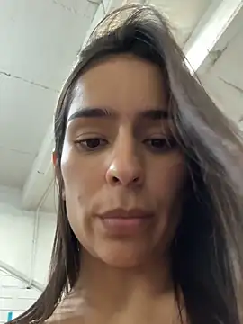 Mau_White webcam