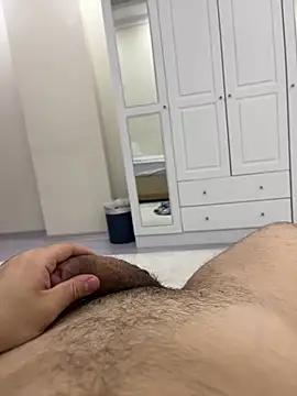 Errie1327 live sex cam