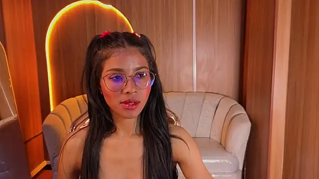 Alina_b_ webcam