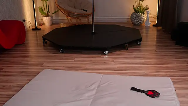 KittyCaitlin webcam
