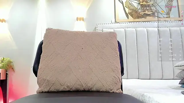 _LaraMom_ webcam
