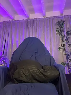 lonely_shewolf webcam