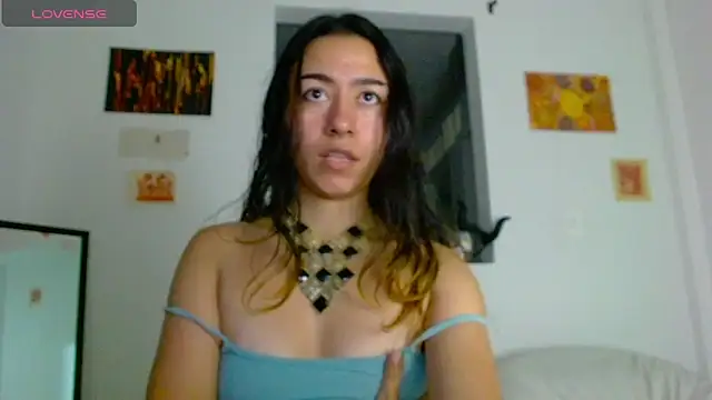 Maam_Ine webcam