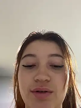 Karina_Leon webcam