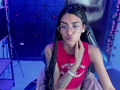 KarlaSlutSkinny__ webcam