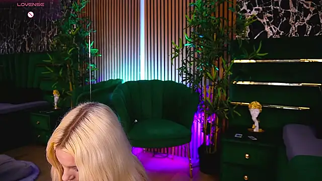 BarbieKara webcam