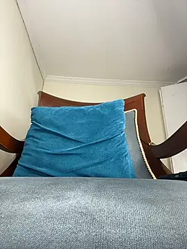 LilaRvsh webcam