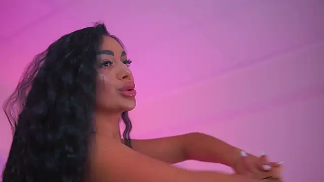 LatinaMorene webcam