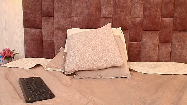 Cynthia_Foxx webcam